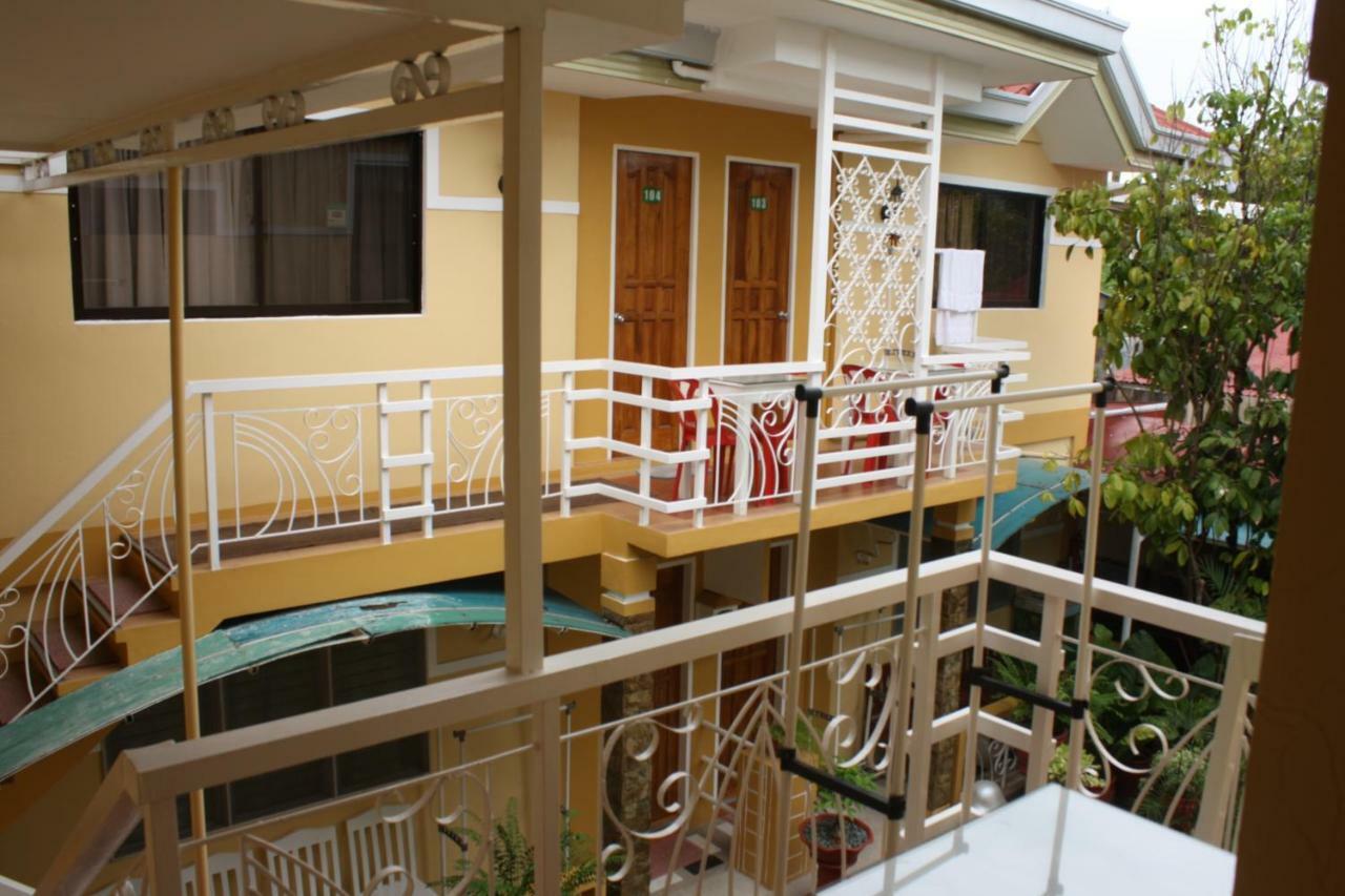 Oslob Malonzo Pension House Экстерьер фото