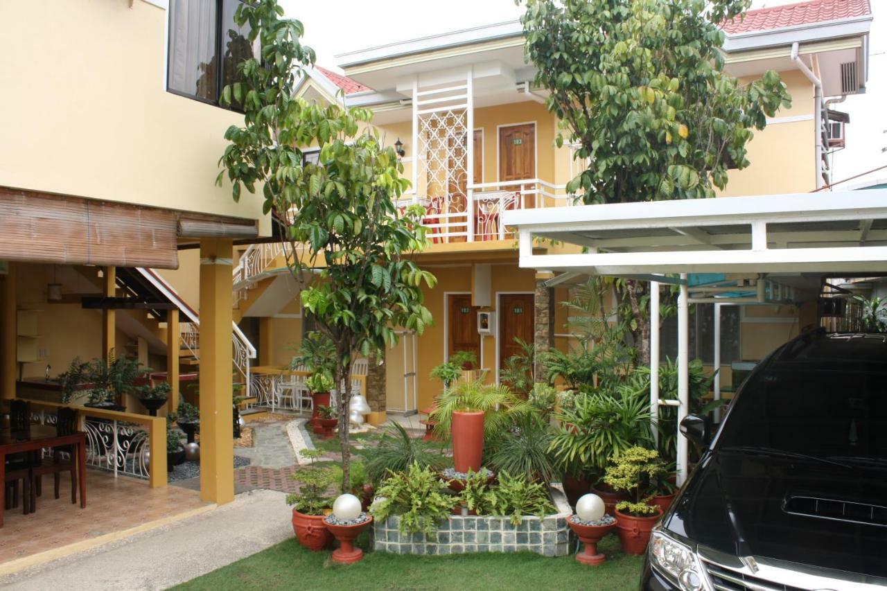 Oslob Malonzo Pension House Экстерьер фото