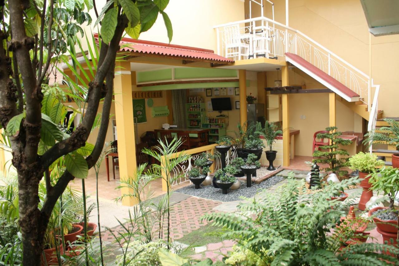 Oslob Malonzo Pension House Экстерьер фото