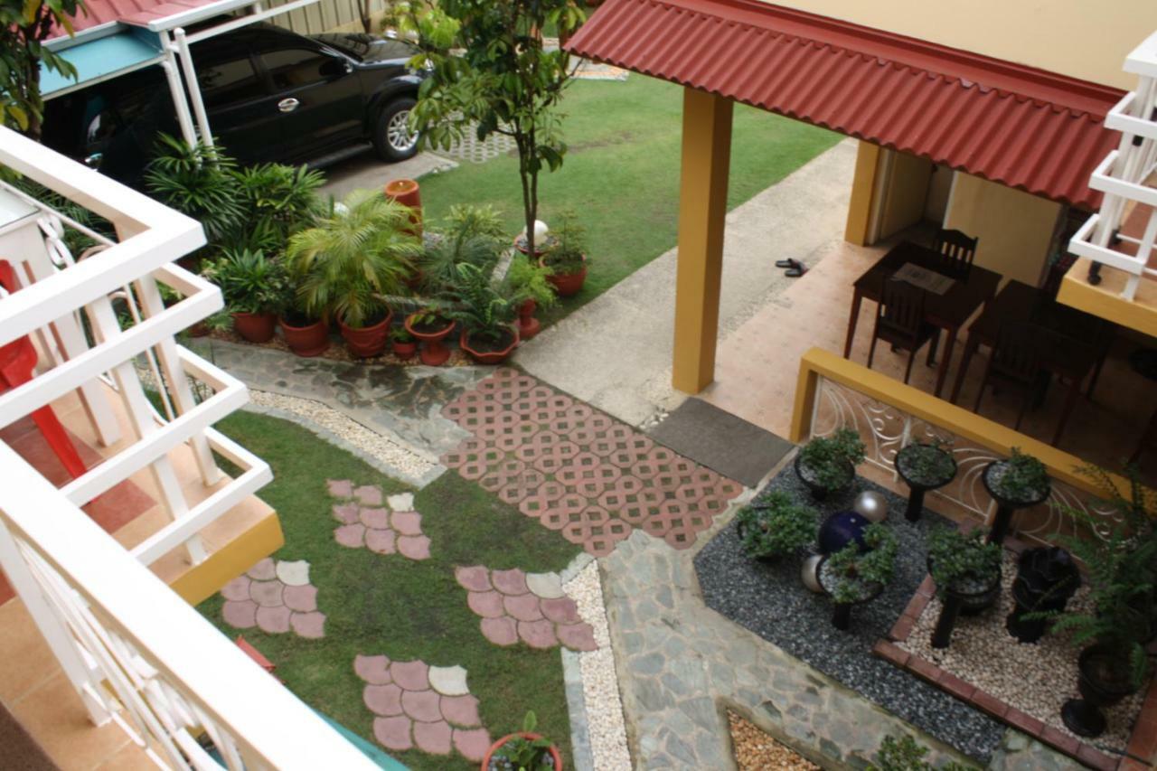 Oslob Malonzo Pension House Экстерьер фото