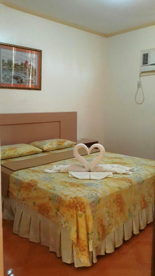 Oslob Malonzo Pension House Экстерьер фото